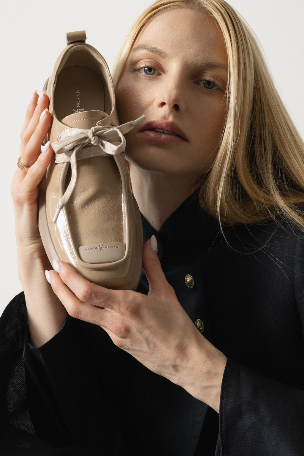 KATIA2 Beige Lacquer