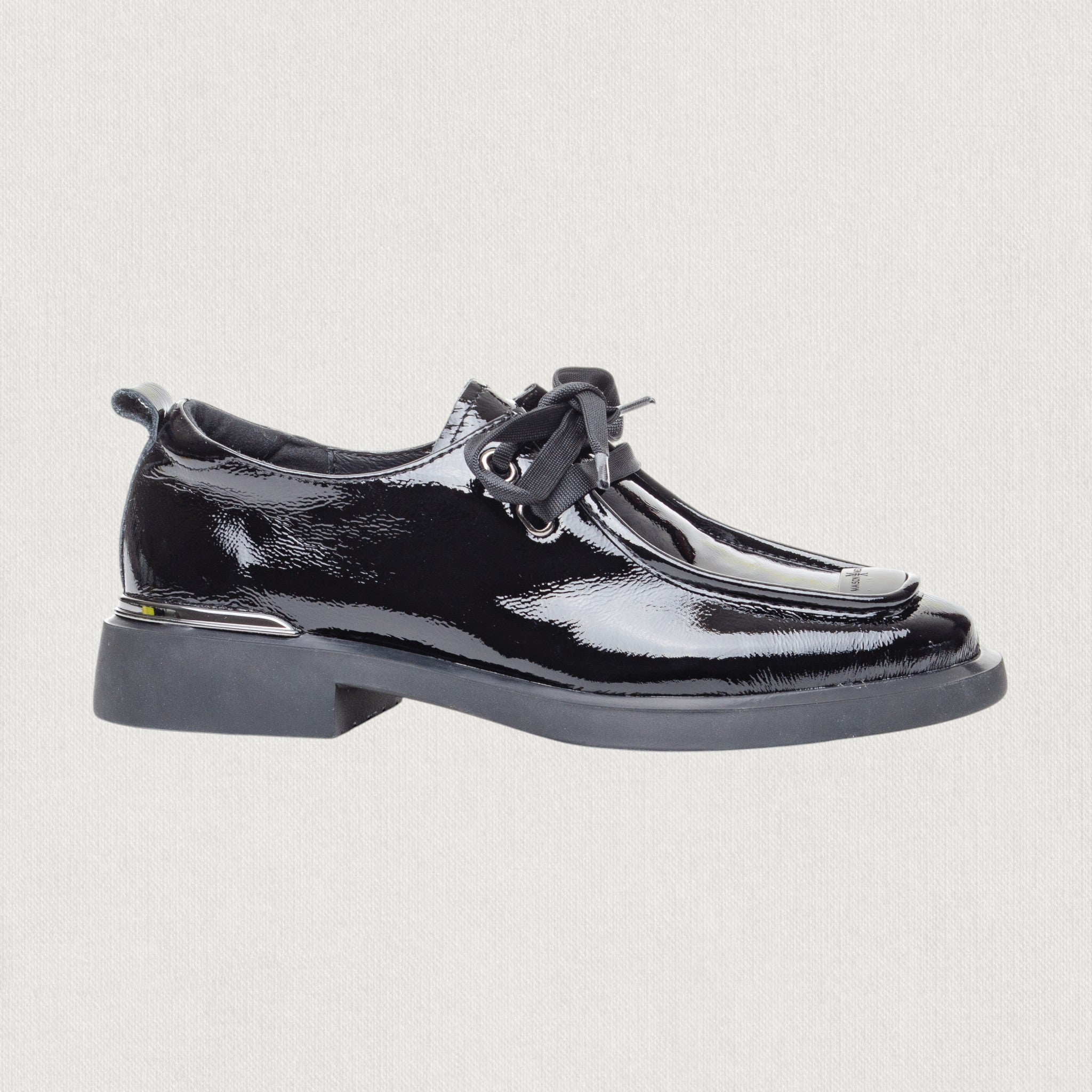 KATIA2 Black Lacquer